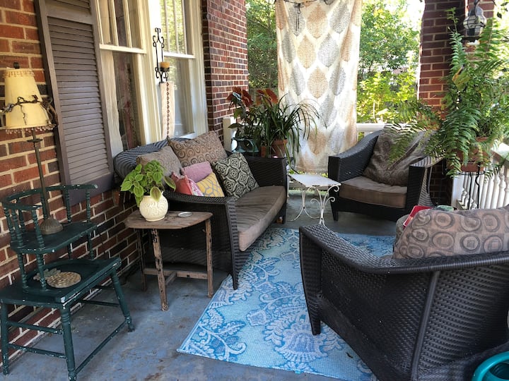 Charming, Spacious And Private Upstairs Suite - Columbia, SC