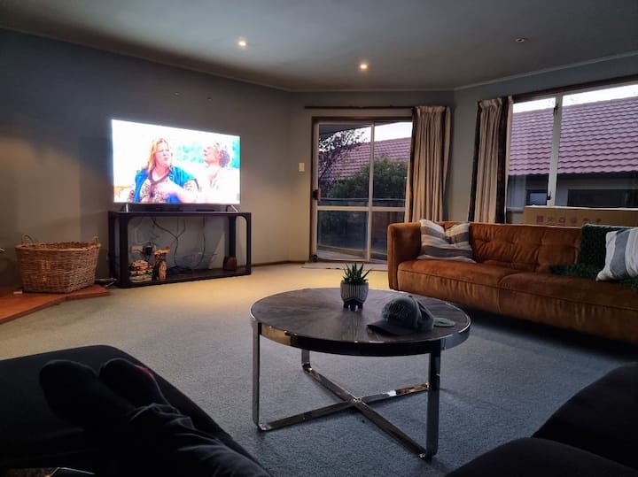 Large Warm Family Home, Plenty Of Beds - Bannockburn, New Zealand