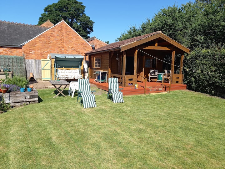 Out Of Africa. Lodge, Hot Tub, Dog Friendly - Mablethorpe