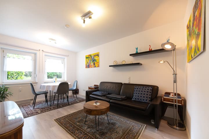 Holiday Apartment 50m²: Clean-quiet-parking-wifi! - Achberg