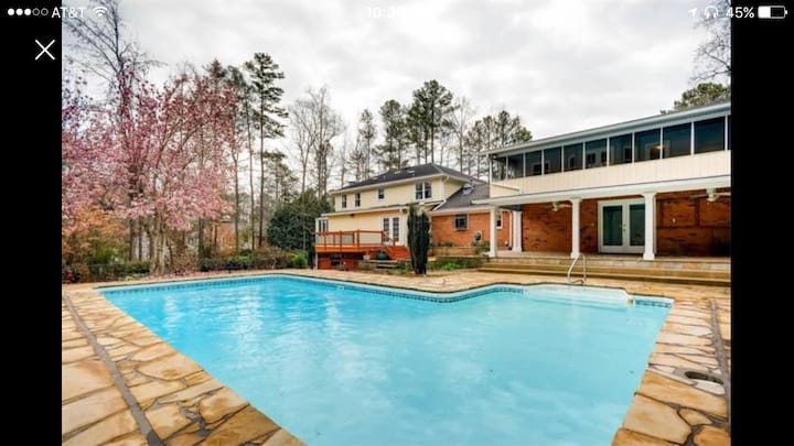 Private Guest Suite With Private Garage - Roswell, GA