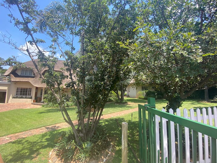 Comfy Country Charm In The City - Midrand