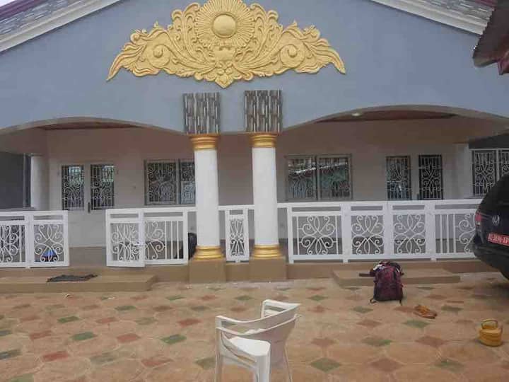 Villa Camara-app 1 Kountya Magasin  Conakry Guinee - 柯那基里