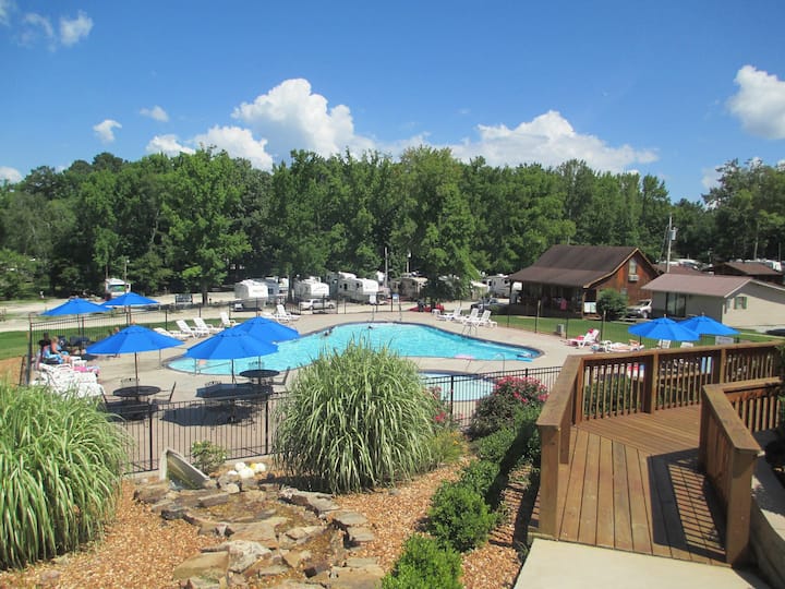 Buchanan Resort Motel Room - Kentucky Lake