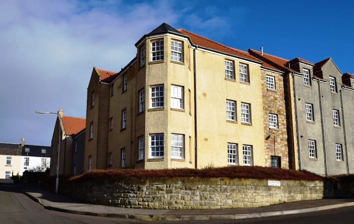 Beautiful And Spacious Ground Floor Apartment With View Of Harbour In Anstruther - East Neuk