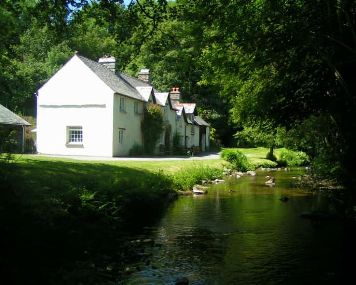 Riverside - Secluded Waters Edge Cottage On Exmoor - North Devon District