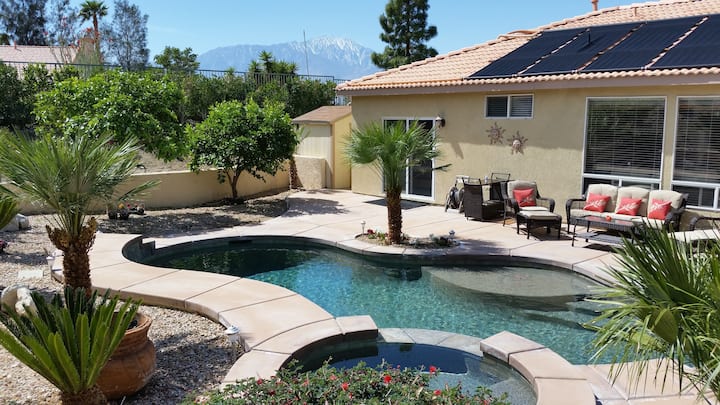 Preciosa, Luminosa, Bien Ventilada, Espaciosa Casa De 2 Habitaciones, 2 Baños Con Piscina / Spa - Desert Hot Springs, CA