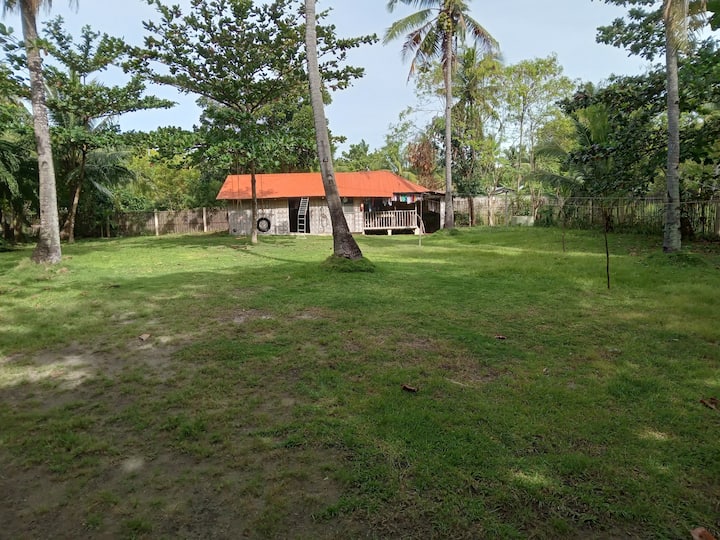 Native Family Cottage For 10, Kitchen, 2 Cr - Bantayan