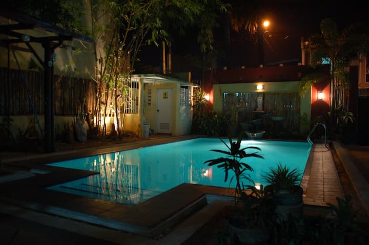 Marikina Private Pool, Patio (8 Hrs Day Use Only) - San Mateo