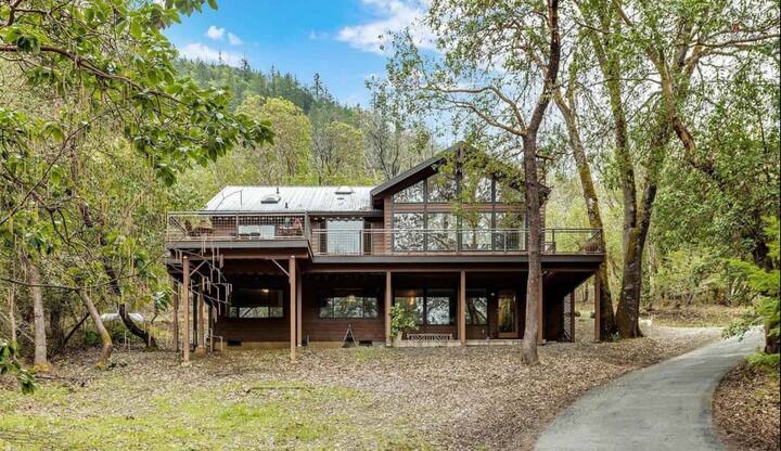 Wonderful Chalet Near The Rogue River - Valley of the Rogue State Park, Gold Hill