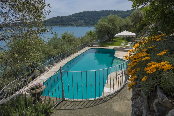 Exclusive Seaside Villa With Sea Water Swimming Pool, Ac, By 5 Terre. - Lerici