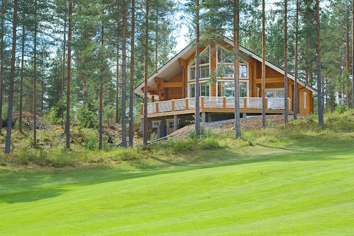 New Log Villa Sofia In Golf Club - Savonlinna