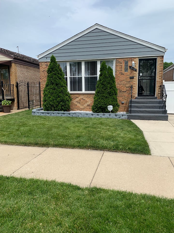Updated 3 Bedroom Hosting Dream Mins From Midway. - Hyde Park - Chicago