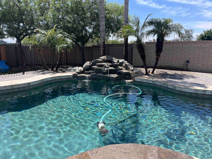 Guest House With Pool Access (Pool House) - Camelback Ranch