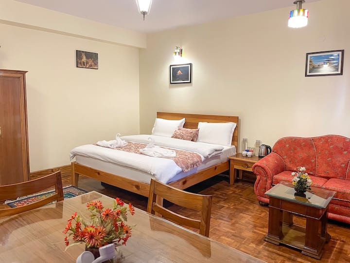 The Willow Way - 3-bedroom Mountain Cottage - Nainital