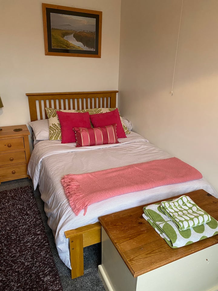 Lovely Double Room In Somerset Town House - Taunton
