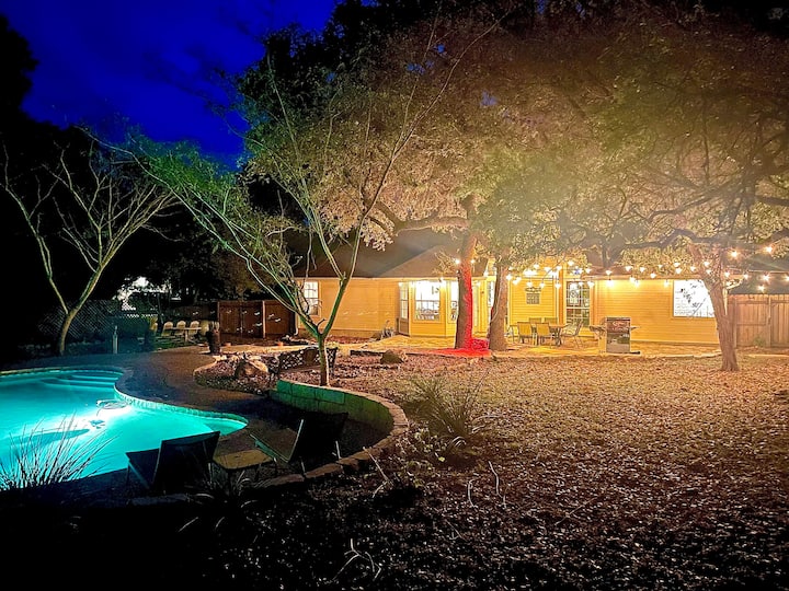 Hill Country Oasis, In Ground Pool W/ Hot Tub - Canyon Lake, TX