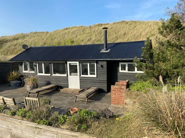 Lodge In Sand Dunes Next To Beach At Sea Palling - Sea Palling