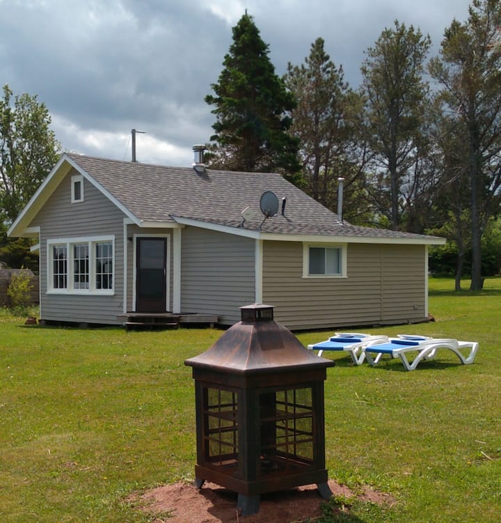 Amherst Shore Country Inn Cottage - Prince Edward Island