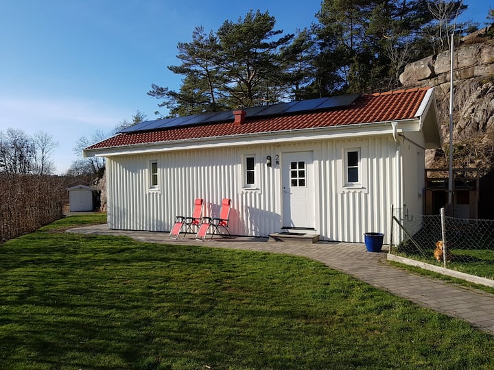 Gäststuga 40 M2 Med 6 Bäddar Nära Grebbestad! - Tanumshede