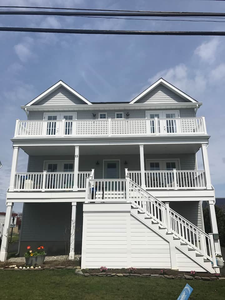 Hermosa Casa Nueva En Monmouth Beach En Alquiler - Sea Bright, NJ