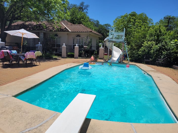 Quaint Residential Home With Pool - Inspiration Hills - San Antonio