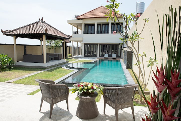 Jasmine Garden Villa, Long Pool, For Big Group - Bali