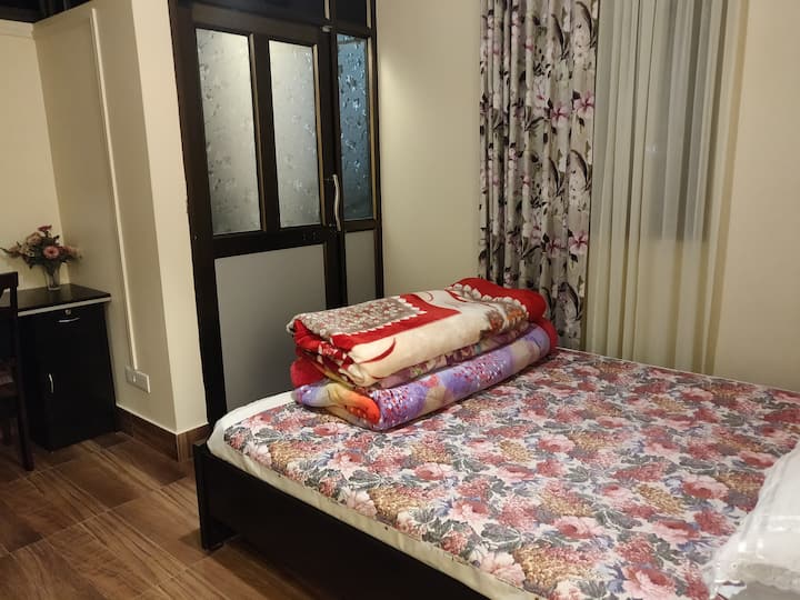 Ourguest Ariza Homestay, Shillong - シロン