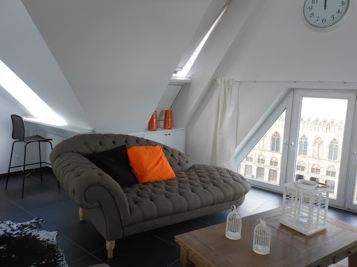 Penthouse With A View On The Square Of Ypres - イーペル