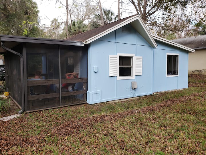 Nana's Place Of Homosassa Blue Cottage - Homosassa, FL