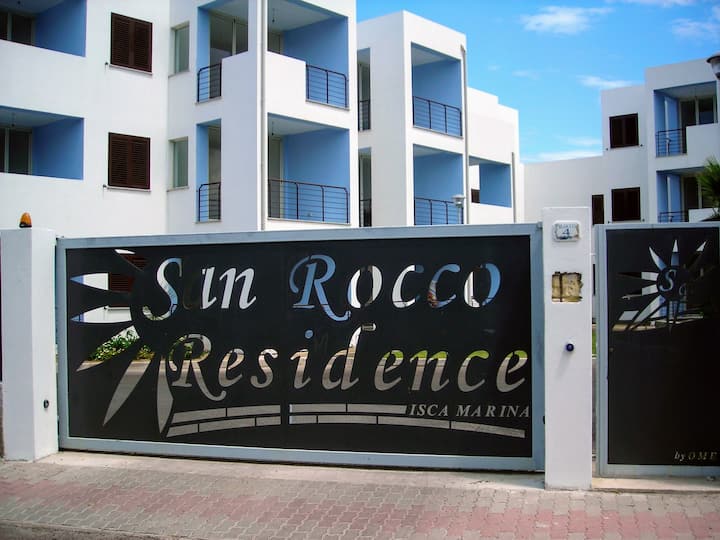 Cosy 1st Floor Coastal Apartment On Ionian Sea - Santa Caterina dello Ionio