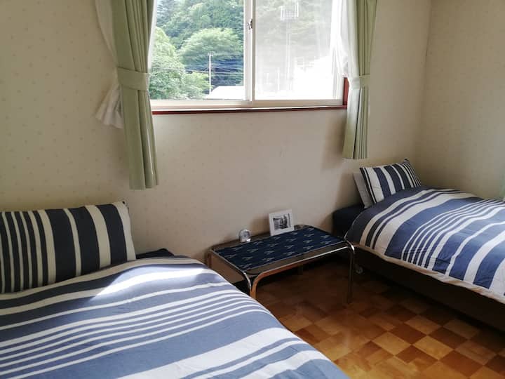 精進湖畔まで3分　ツインベッドの個室 - Shizuoka, Japan