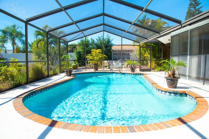 Nieuw Luxe W Zwembad Slaapplaatsen 7 Ok Huisdieren - Bradenton, FL