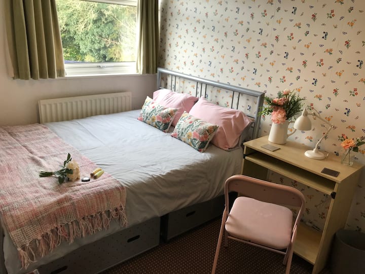 Clean & Tidy Place To Stay - Alton