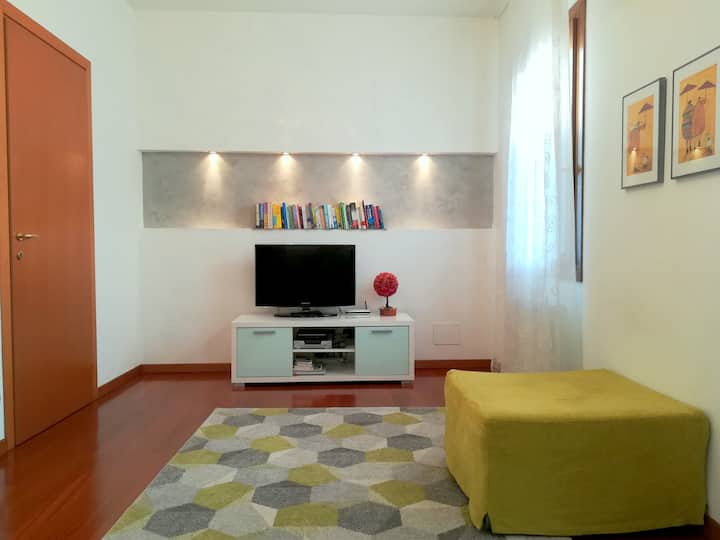 New Flat Within Easy Walking Distance Of St Mark's Square, Next To "La Biennale" - Venice