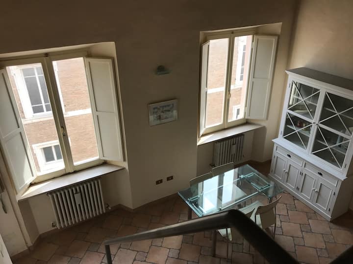 Small Attic In The Heart Of The City! - Osimo