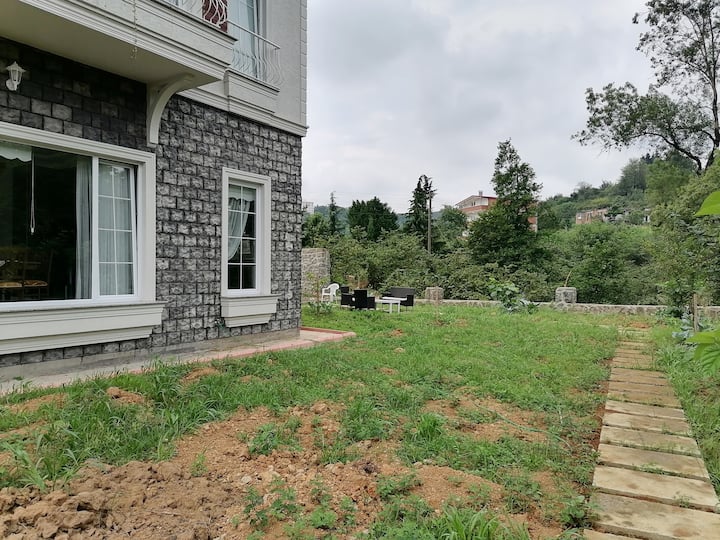 Yeşillikler Arasında Harika Bir Villa Dairesi - Trabzon
