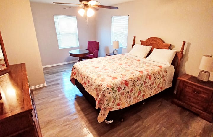 Cozy House On Floral Heights Central Neighborhood - Wichita Falls
