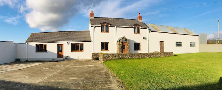 Delightful Country Cottage For Up To 6 People - Haverfordwest