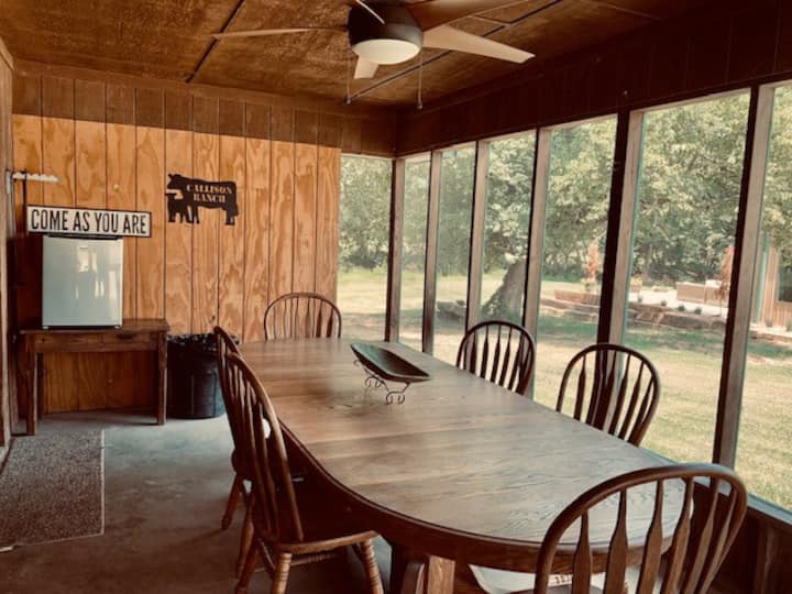 Callison Ranch Creek Lodge - W/ Pool Table & Wifi - Ada, OK