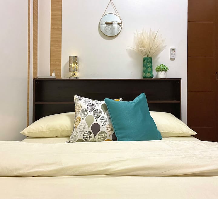 Althea’s Cozy Apartment W/bedroom (For 1-2 Pax) - Las Piñas