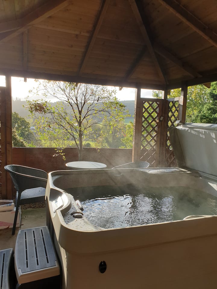 Woodland  Retreat With Jacuzzi, Private Escape. - ウィックロー
