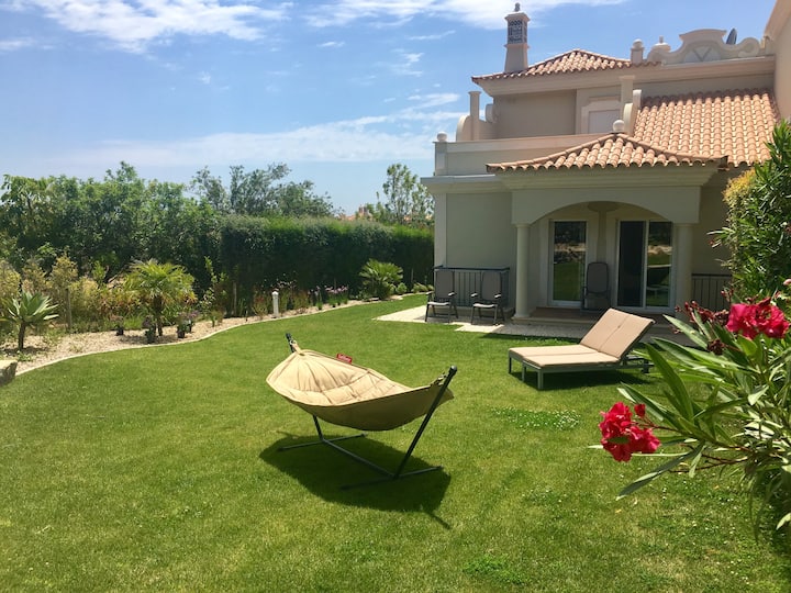 Villa W/ Private Garden & Pool - Relaxing Stay - Faro Airport (FAO)
