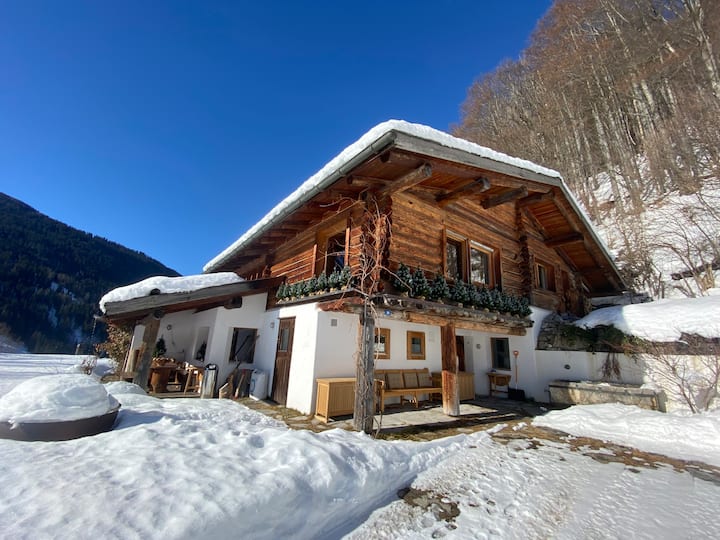 Wef Davos-klosters - Chalet Mit Gästehaus - Klosters-Serneus