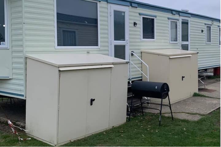 Friendly And Spacious Holiday Home In Clacton - Mersea Island