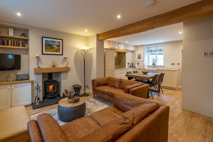 Stunning Cottage In The Heart Of Town - Kirkby Lonsdale