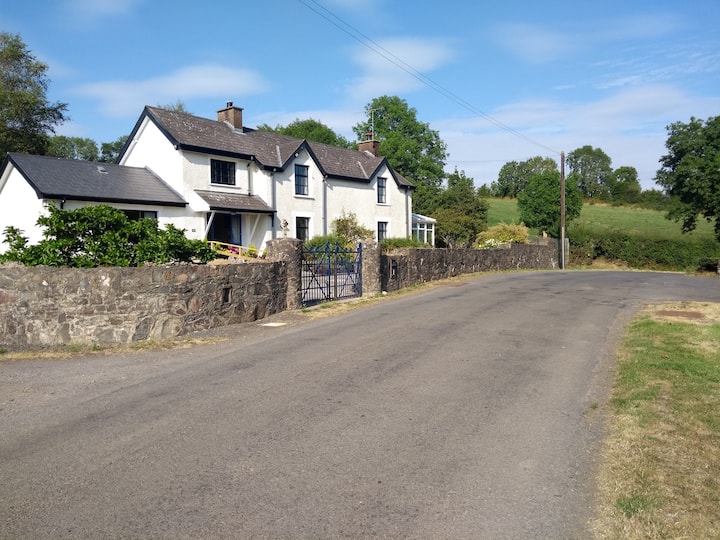 Ashside Cottage,  Royal Hillsborough, Belfast - County Down
