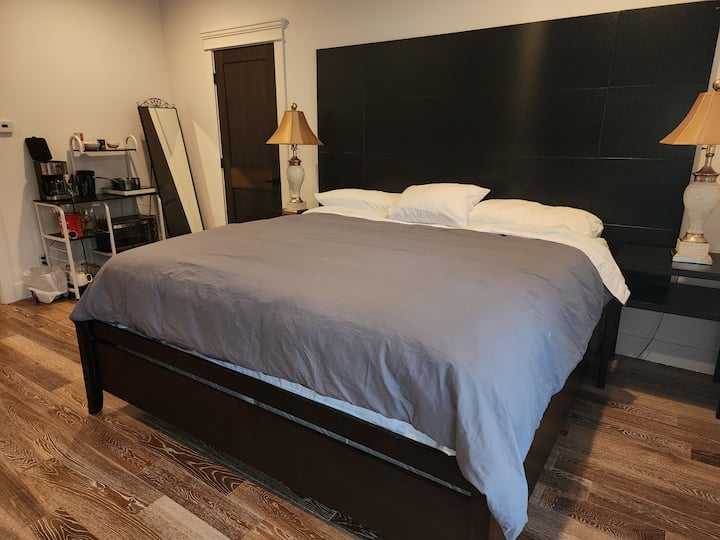 Private, High Quality, Modern And Very Comfortable - Coquitlam