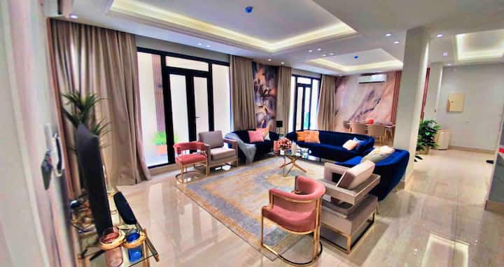 Luxury 3 Bedroom• Private Entrance• Self Check-in - Riyadh