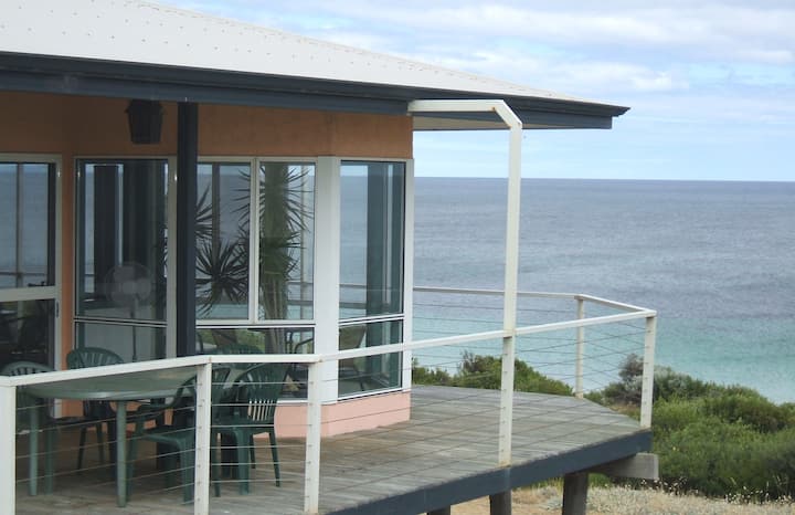 Seaview Holiday House - Peppermint Grove Beach, Western Australia